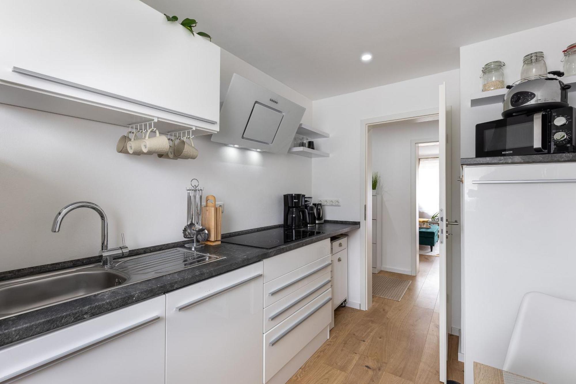 Schoenes, Modernes Apartment Mit Zwei Schlafzimmern - Zentral Mit Balkon Fuer 6 Personen Montabaur Exterior photo